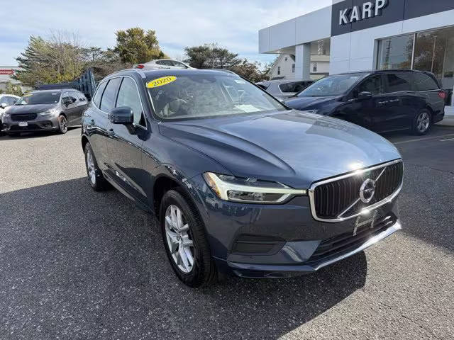 2020 Volvo XC60 Momentum AWD photo