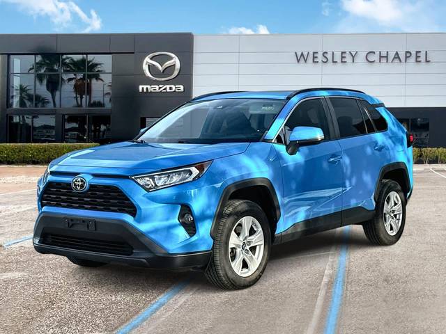 2019 Toyota RAV4 XLE FWD photo