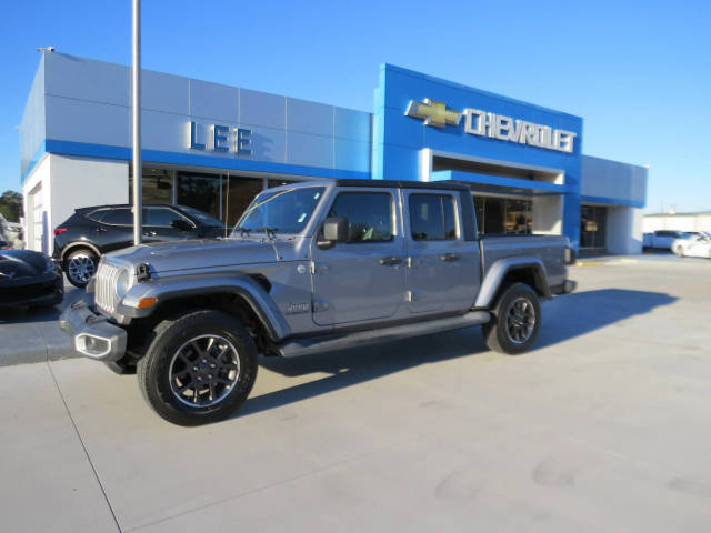 2020 Jeep Gladiator Overland 4WD photo