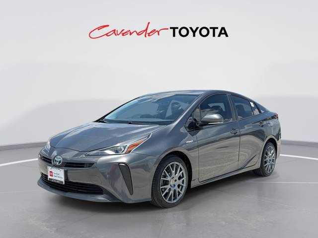 2019 Toyota Prius XLE FWD photo