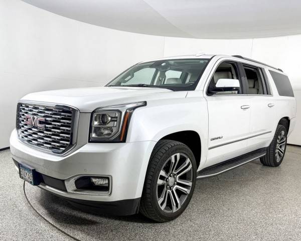 2020 GMC Yukon XL Denali 4WD photo