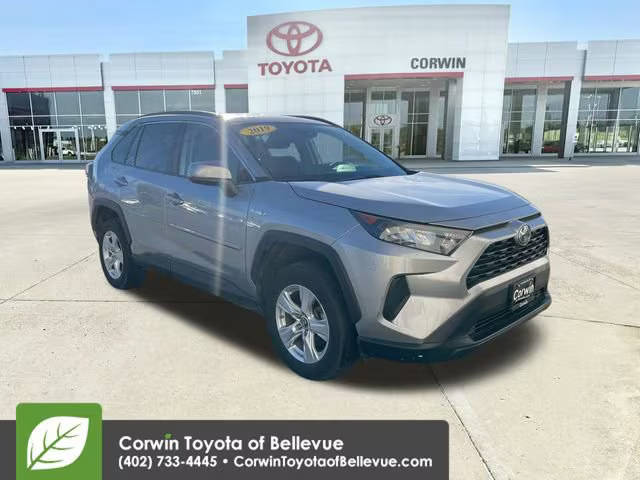 2019 Toyota RAV4 Hybrid LE AWD photo