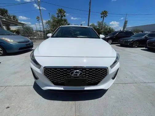 2019 Hyundai Elantra GT FWD photo