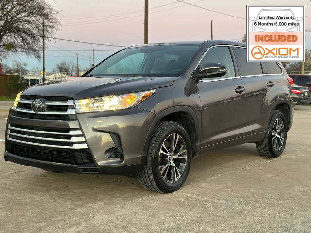 2018 Toyota Highlander LE FWD photo