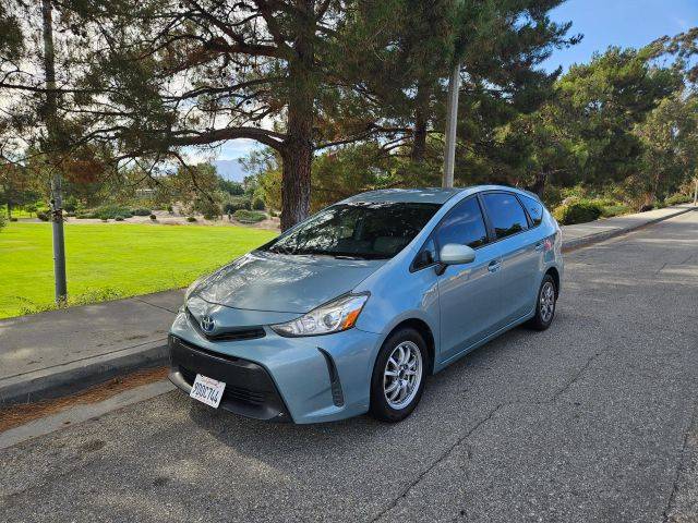 2016 Toyota Prius v Two FWD photo