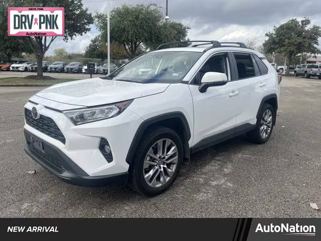 2019 Toyota RAV4 XLE Premium FWD photo