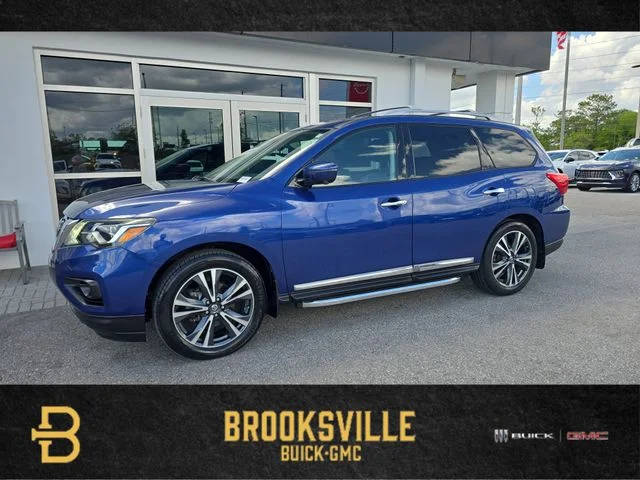 2019 Nissan Pathfinder Platinum FWD photo