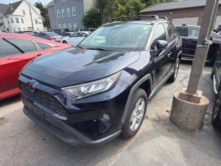 2019 Toyota RAV4 XLE AWD photo