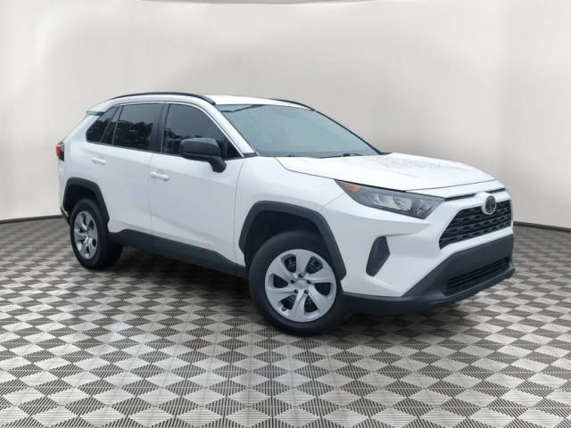 2019 Toyota RAV4 LE FWD photo