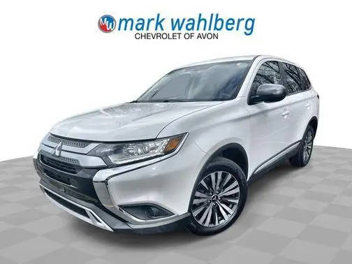 2020 Mitsubishi Outlander ES 4WD photo
