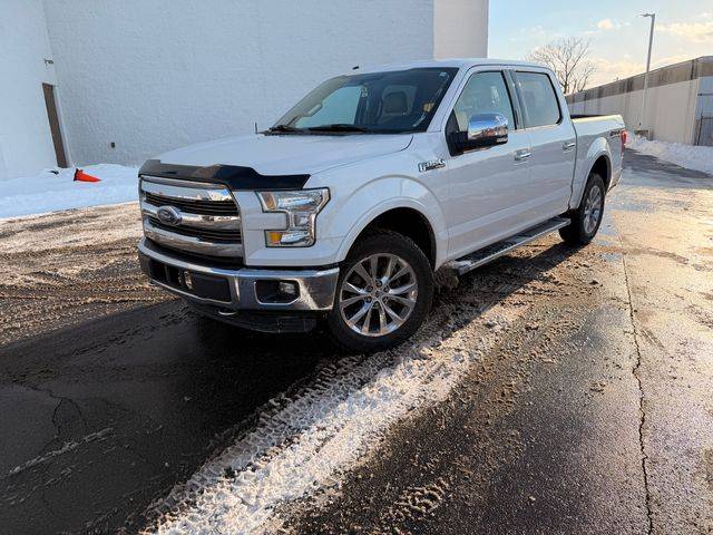 2016 Ford F-150 Lariat 4WD photo