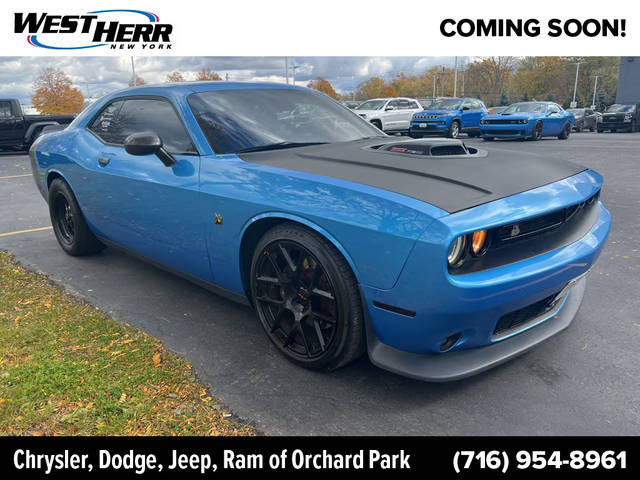 2015 Dodge Challenger R/T Scat Pack Shaker RWD photo