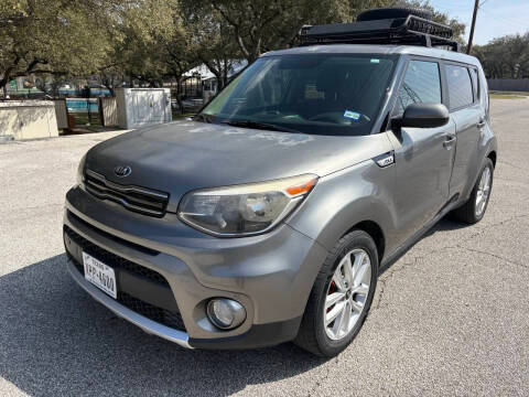 2018 Kia Soul + FWD photo