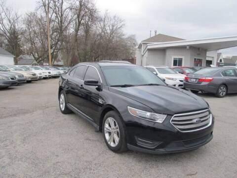 2017 Ford Taurus SEL FWD photo