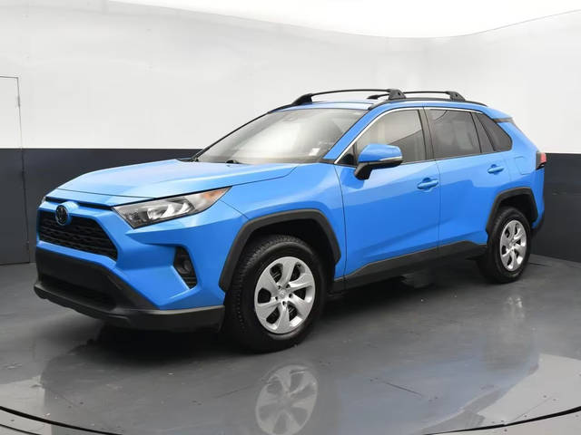 2019 Toyota RAV4 LE FWD photo