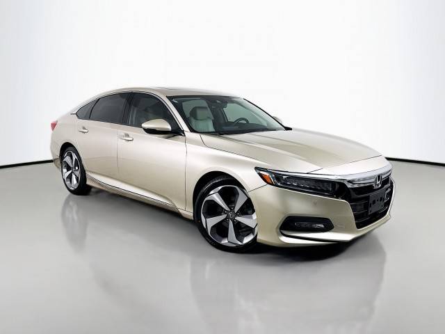 2019 Honda Accord Touring 2.0T FWD photo