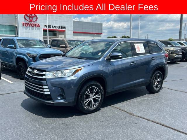 2019 Toyota Highlander LE FWD photo