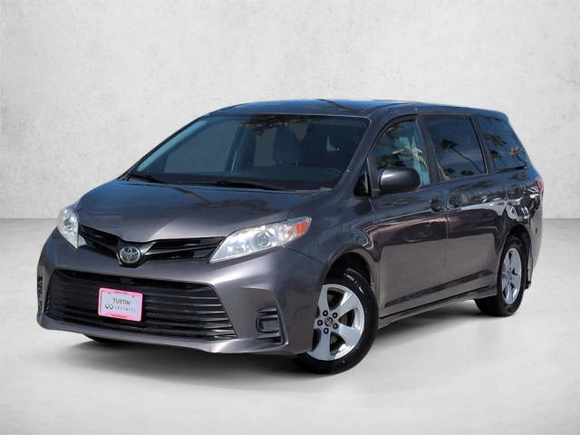 2020 Toyota Sienna L FWD photo