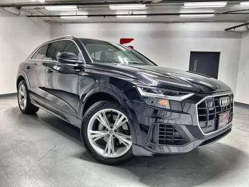 2019 Audi Q8 Premium Plus AWD photo