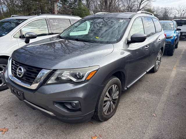 2018 Nissan Pathfinder SV 4WD photo