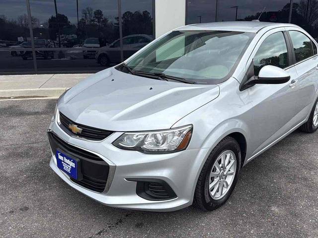 2019 Chevrolet Sonic LT FWD photo