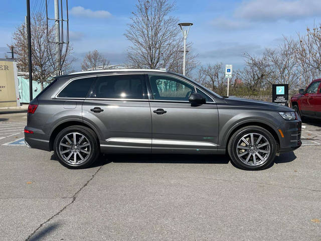 2019 Audi Q7 Premium Plus AWD photo