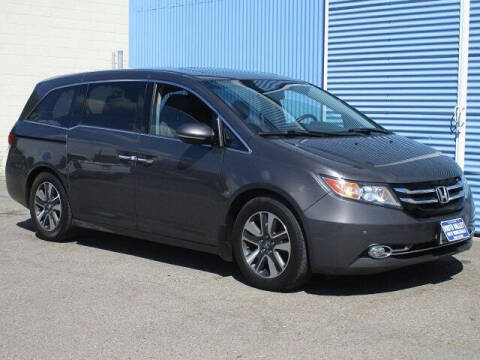 2015 Honda Odyssey Touring Elite FWD photo