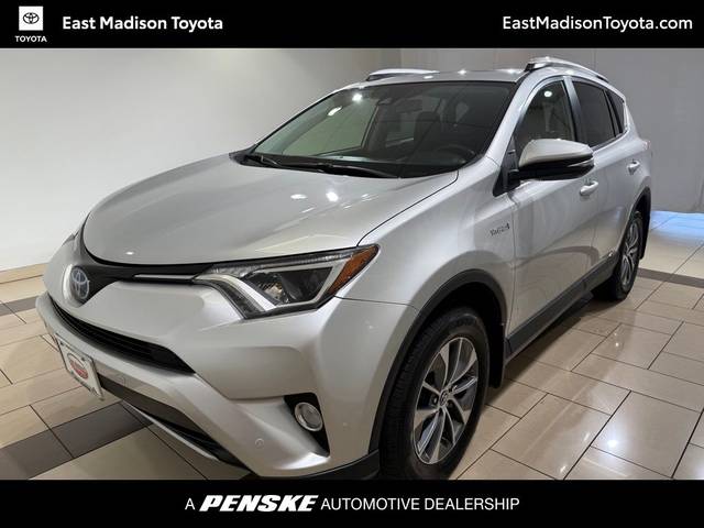2016 Toyota RAV4 XLE AWD photo
