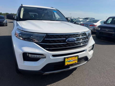 2020 Ford Explorer XLT 4WD photo