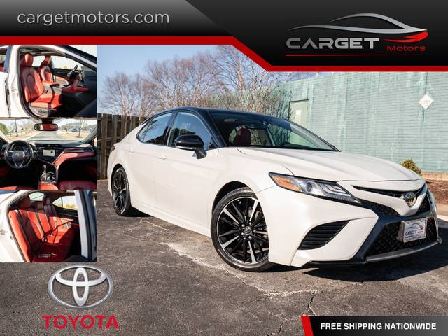 2019 Toyota Camry XSE FWD photo