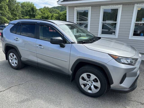 2019 Toyota RAV4 LE AWD photo