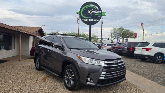 2019 Toyota Highlander XLE FWD photo