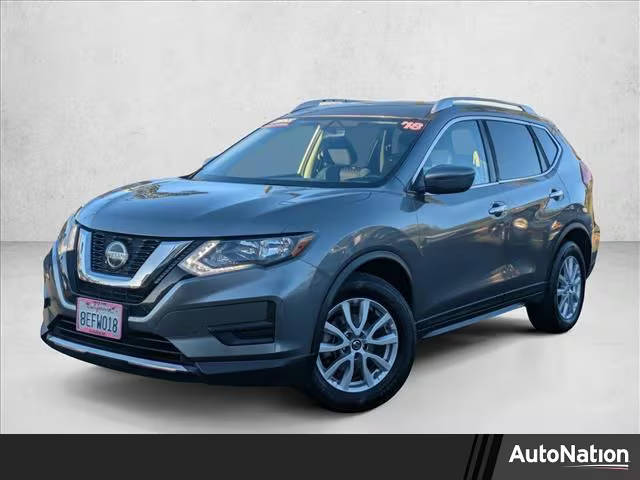 2018 Nissan Rogue SV FWD photo
