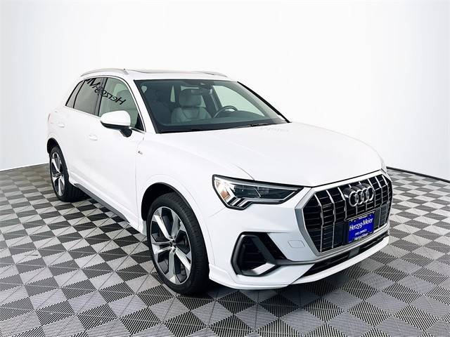 2020 Audi Q3 S line Premium Plus AWD photo