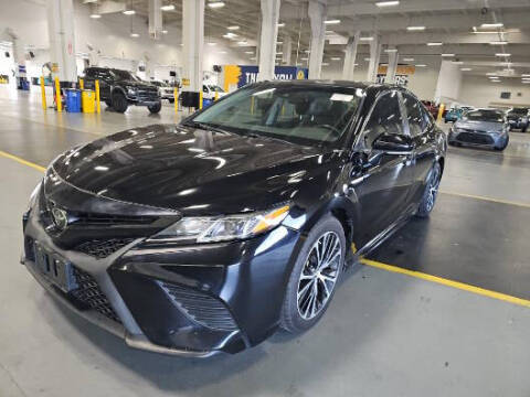 2019 Toyota Camry SE FWD photo