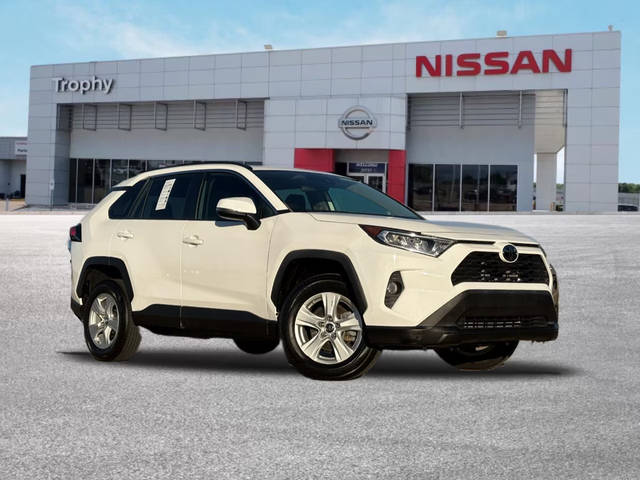 2019 Toyota RAV4 XLE FWD photo