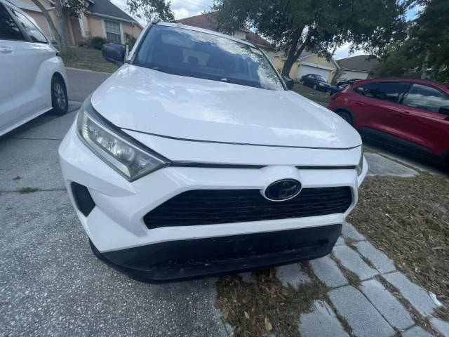 2019 Toyota RAV4 LE FWD photo