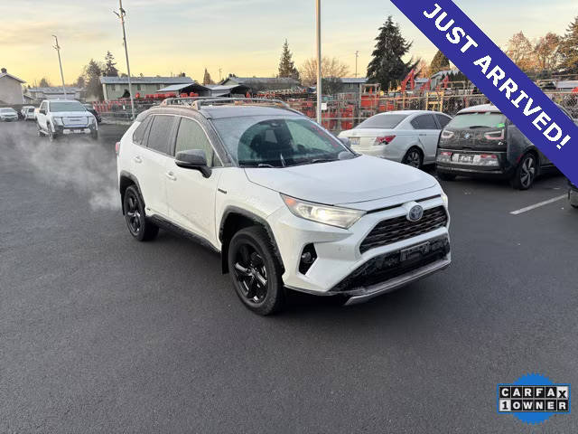 2019 Toyota RAV4 Hybrid XSE AWD photo