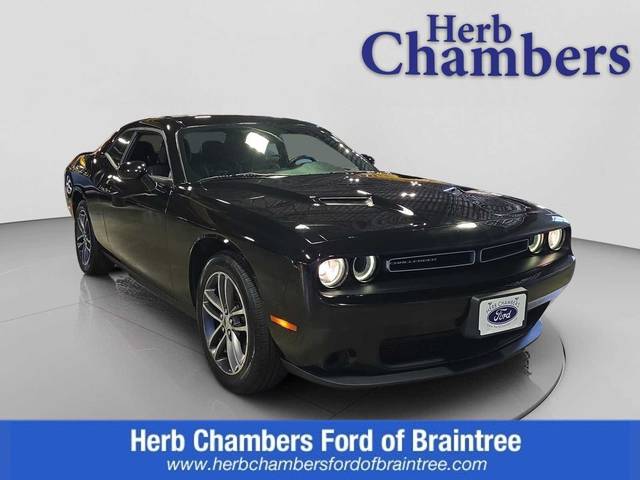 2019 Dodge Challenger SXT AWD photo
