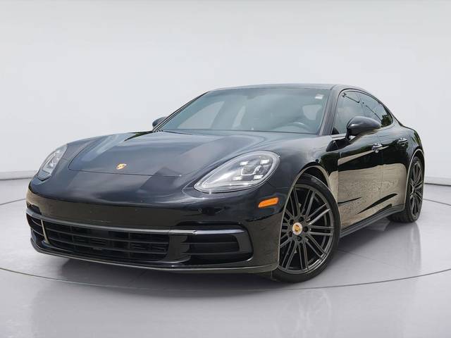 2018 Porsche Panamera 4 AWD photo