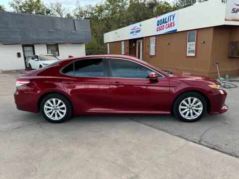 2019 Toyota Camry LE FWD photo