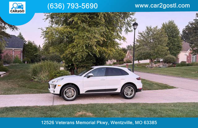 2015 Porsche Macan S AWD photo