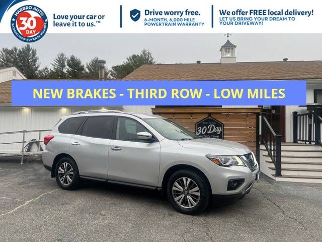 2019 Nissan Pathfinder SV 4WD photo