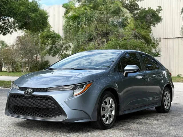 2020 Toyota Corolla LE FWD photo