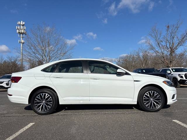 2019 Volkswagen Jetta SEL FWD photo