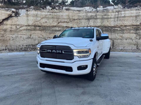 2019 Ram 3500 Laramie 4WD photo