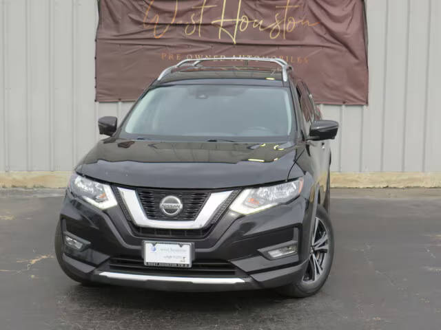 2020 Nissan Rogue SV FWD photo