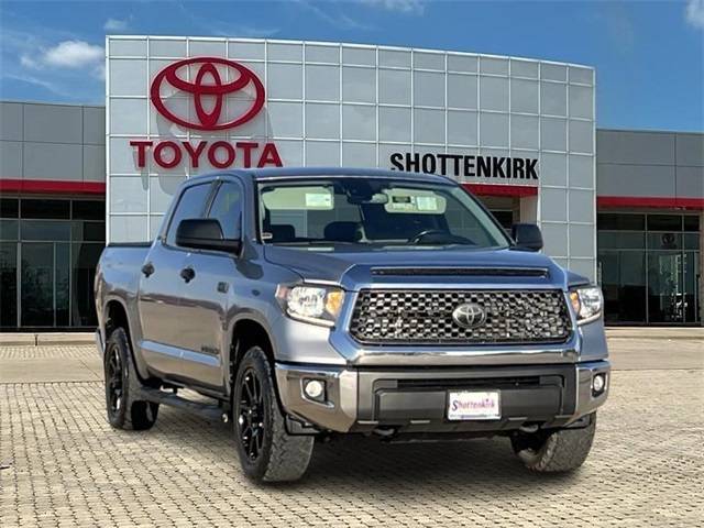 2020 Toyota Tundra SR5 4WD photo