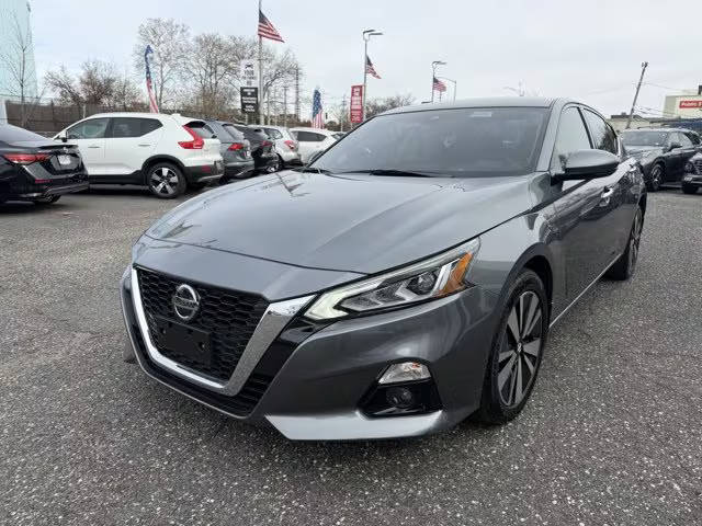 2020 Nissan Altima 2.5 SV AWD photo
