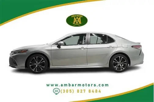 2019 Toyota Camry SE FWD photo
